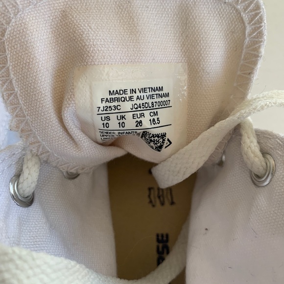 Kids Converse shoes (size 10) - Picture 8 of 8